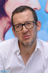 组图：对话丹尼伯恩 拍戏撞烂保时捷的感觉很爽