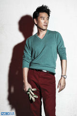 组图：王耀庆简约英伦风大片悠游自在