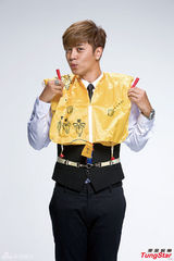 组图：罗志祥变帅机长 幻想空中约会躲狗仔