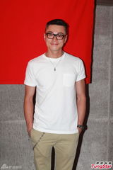 组图：黎耀祥黄浩然TVB重头戏《商战》杀青