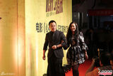 组图：《心花路放》首映 陶虹挽宁浩走红毯