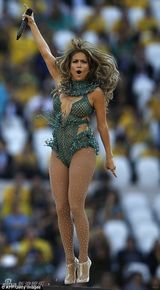 组图：世界杯开幕式精彩纷呈 洛佩兹性感秀美臀