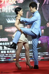 组图：《小时代3》杨幂产后首发声 柯震东搞怪