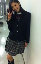 组图：九头身美女菜菜绪走红 极致诱惑露大长腿