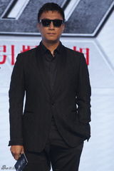 组图：《全民目击》首映  两萌哥打造泪型片