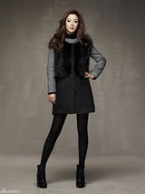 高清组图：金喜善最新冬装写真 美腿纤细身材婀娜