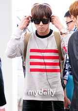 组图：神起SJ少时等SM家族赴印尼开唱亮相机场