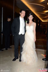 组图：杨采妮大婚 梁咏琪李心洁携夫出席