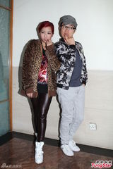 组图：王祖蓝黄智贤等出席《食为奴》饭局