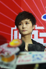 组图：《快乐男声》直播四导师受访神采奕奕