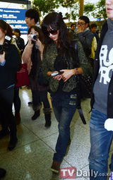 组图：BEAST与SISTAR等亮相机场将赴雅加达开唱