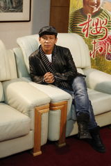 组图：《樱桃》辽视首映 小沈阳力挺妻子秀恩爱