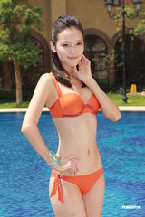 组图：中华小姐泳装照拍摄 选手血糖过低险晕倒