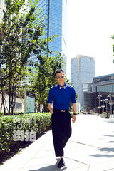 明星爱街拍盘点：那些美得不像话的逆光瞬间