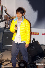 高清：林宥嘉北京个唱 师妹刘力扬助阵