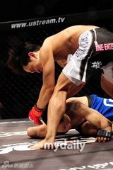 组图：韩国艺人尹衡彬进军MMA格斗比赛旗开得胜