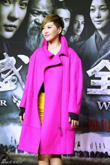 组图：《王的盛宴》首映 群星助阵首映红毯