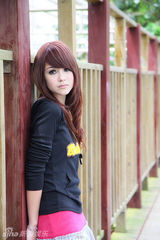 组图：新任J女郎昆凌美图盘点 18岁嫩模萌照曝光