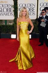 高清图：劳拉-斯宾塞一袭黄裙明媚动人