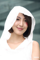 幻灯图：杨谨华为新戏扮丑 打破形象脸烙胎记