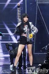 组图：少女时代打榜两连冠 2NE1回归女团争霸