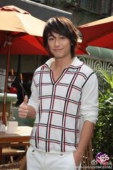 【明星生日会】郑秀文领衔今日寿星齐出镜(图)