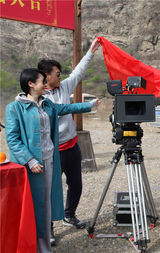 组图：许晴《来势凶猛》 女地主扮相首曝光