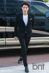 组图：韩星2AM任瑟雍高素荣等出席活动