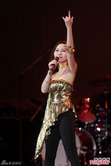 组图：2014香港继续宠爱哥哥当年情群星音乐会