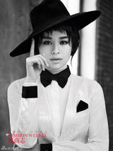 组图：胡杏儿黑白复古大片 玩转性感混搭风