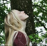 组图：“丹麦天使”素颜曝光 差距大网友震惊