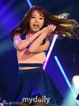 组图：《冠军秀》Girls Day夺冠难掩激动心情