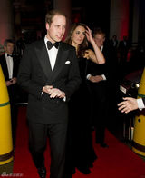 组图：威廉夫妇亮相英雄之夜贝克汉姆携儿子助阵