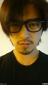 组图：自拍范本陈柏霖！卖萌耍帅颜值爆表