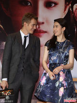 组图：海登-克里斯滕森自曝被刘亦菲电到 不敢惹中国姑娘