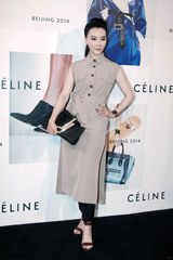 组图：王菲亮相品牌秀帅气十足 那英端庄典雅