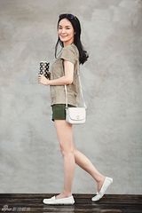 组图：于越最新写真大片曝光 尽情演绎百变风格