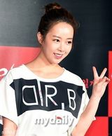 组图：《一对一》首映 龙俊亨鲁敏宇到场助阵