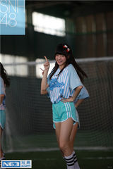 组图：SNH48穿足球运动衣拍MV 备战总选举