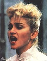 [青春照相馆]少女期麦当娜：性感与清纯并存