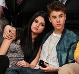 组图：熊孩子贾斯汀-比伯：狂拽炫酷满世界闯祸