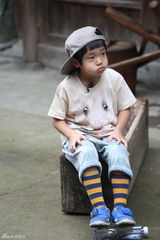 组图：多多贝儿集市风波显情深 复古运动会欢乐