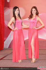 组图：中华小姐薄纱贴身秀曲线 高开叉露长腿