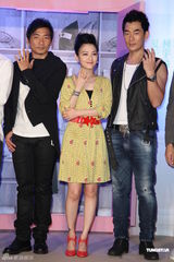 组图：任贤齐新片中年出柜 范晓萱不排斥三人行