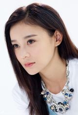 组图：《永远恋爱真美》定妆照 袁姗姗弃古从现