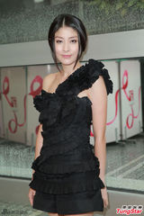 组图：陈慧琳黑裙秀长腿 不评论陈司翰家暴传闻