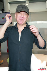 组图：《枭雄》发布会黄秋生嘲讽TVB酬劳低