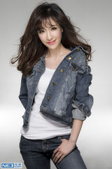 组图：马晓灿写真曝光  小露性感笑容迷人