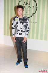 组图：叶蕴仪艺术学校开幕 张慧仪叹无暇陪子