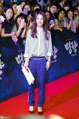 组图：朴有天李钟硕秀智等助阵《鸣梁》